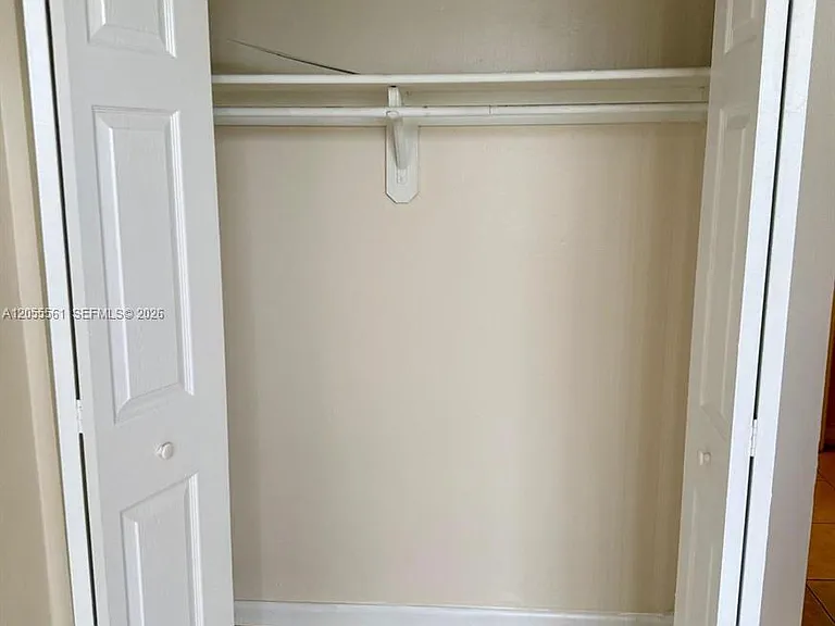 498 NW 165th Street Rd #D405 — Photo 8