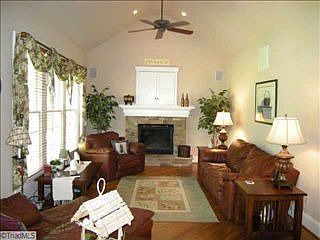 4th image of 231 Brassie Ln