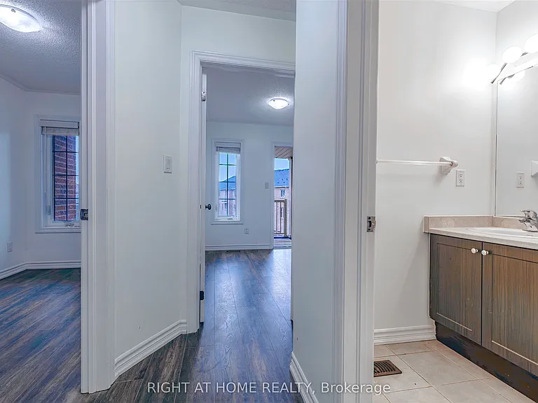 11 Telegraph St #UPPER — Photo 41