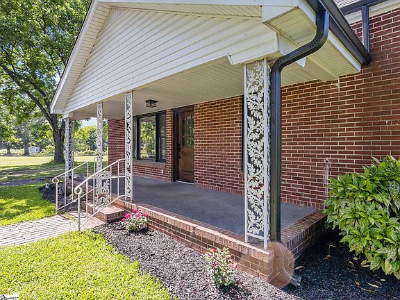 5th image of 1125 Friendship Rd