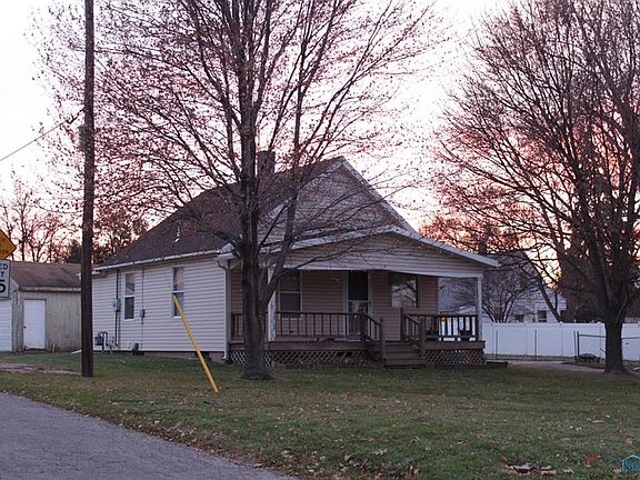 5th image of 103 Riverview Pl