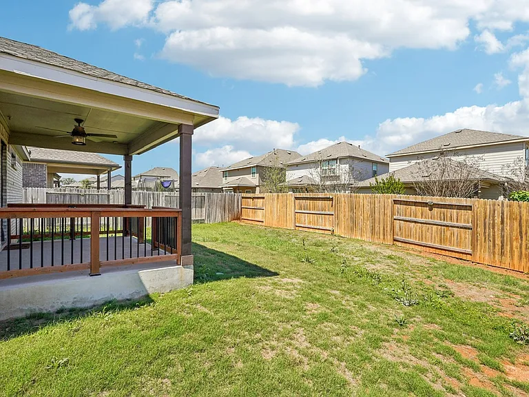 2034 Egret Ave — Photo 17