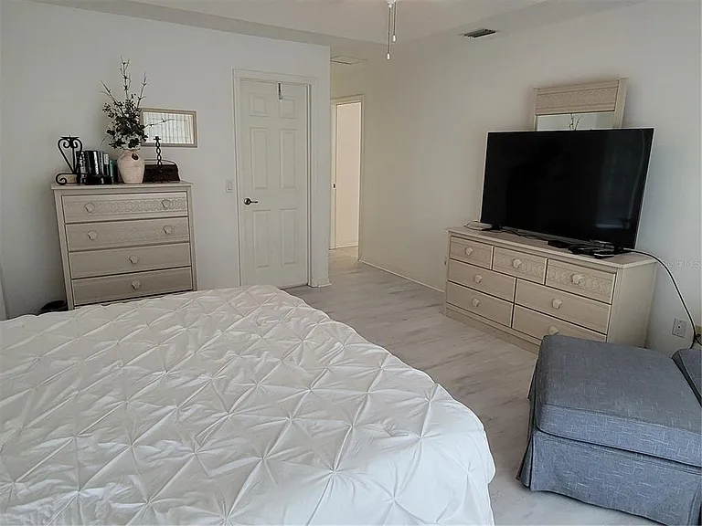 80 Mariner Ln — Photo 18