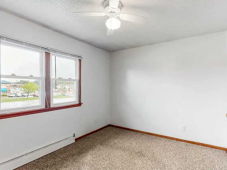 Plaza Manor — Photo 90