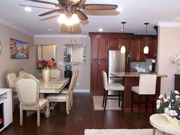 5th image of 18 Cheyenne Ct #18