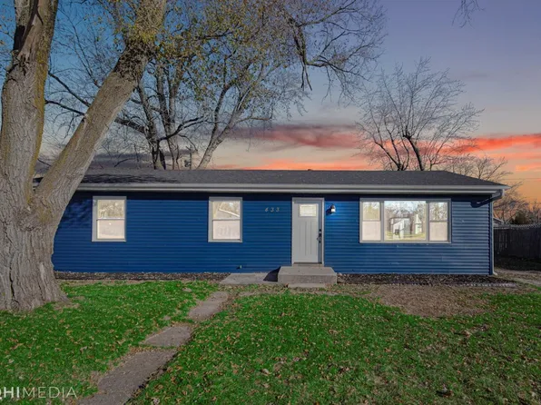 433 Grayton Rd, Kingsford Heights, IN 46346