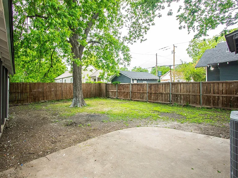S Grand Ave — Photo 12