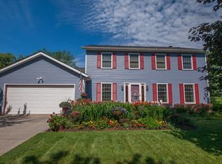 1177 Waterbury Dr, Medina, OH 44256