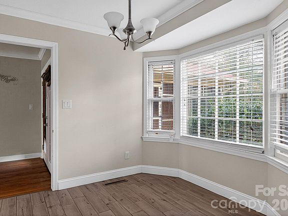 5th image of 704 W 26th St