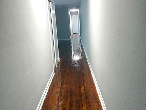 5th image of 917 48th St NE APT 202