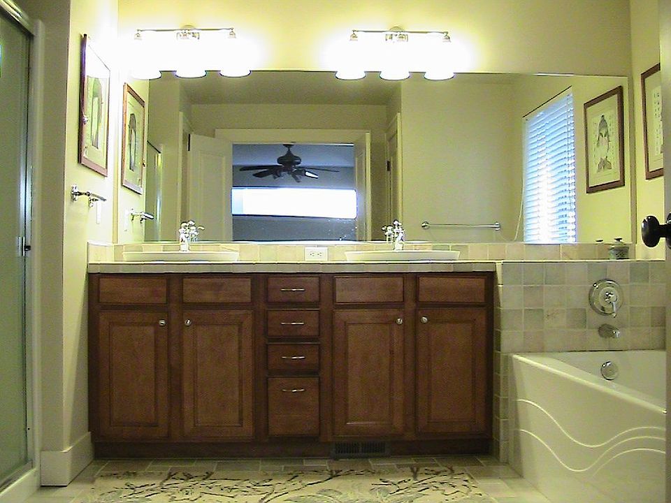 2nd image of 11516 SE 259th St