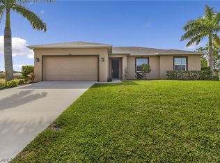 1118 NE 32nd St, Cape Coral, FL 33909