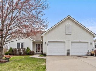 1109 Silhouette Dr, Kearney, MO 64060