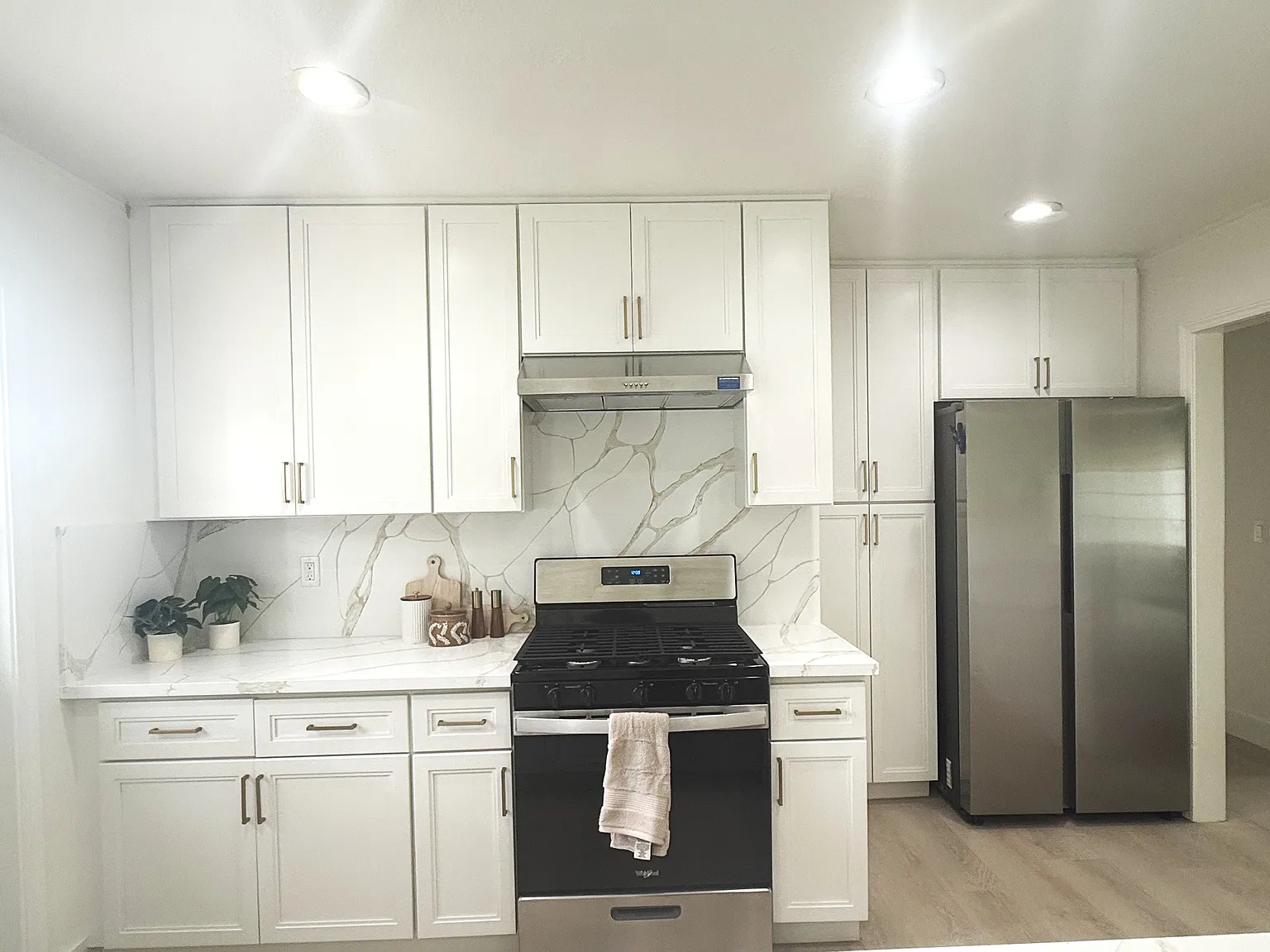 4 bed, 1382 sqft, $4,500 — Photo 4