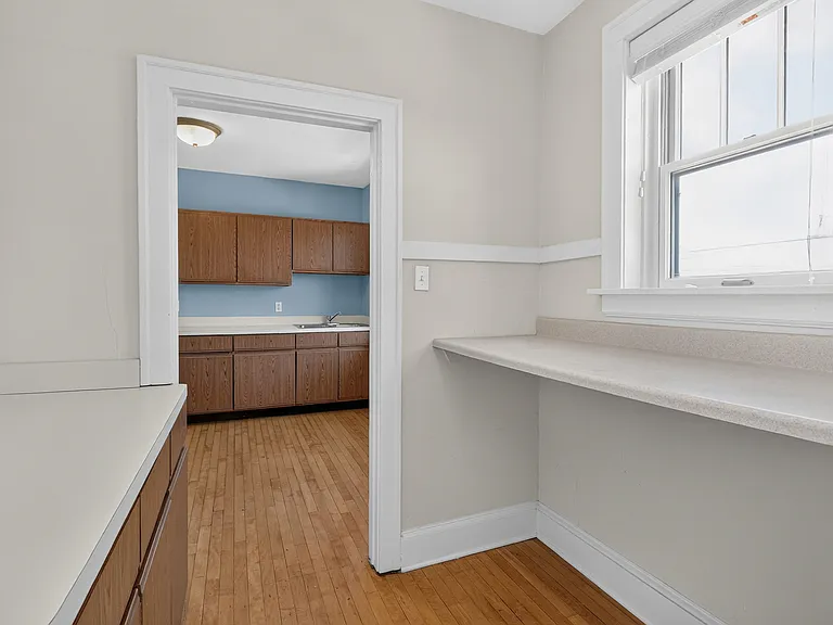 438 N Main St #N — Photo 8