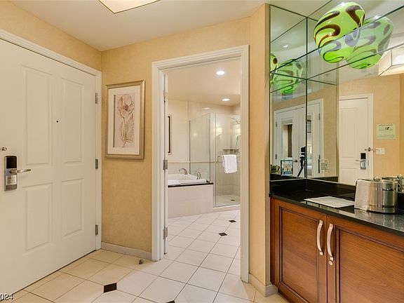 5th image of 145 E Harmon Ave #409