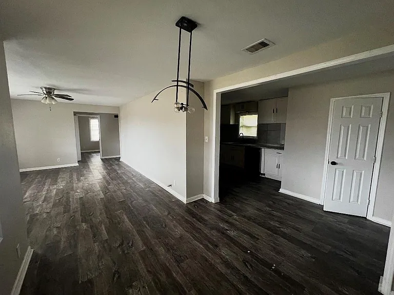 1013 W Spanish Camp Rd — Photo 3