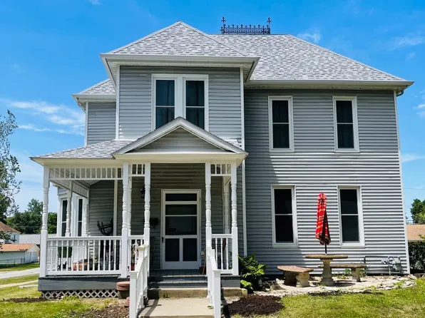 243 S Madison St, Pittsfield, IL 62363