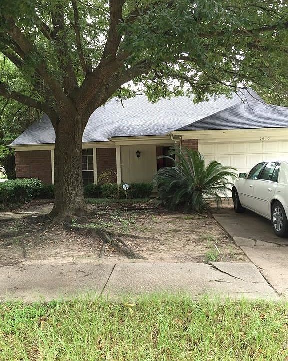 1st image of 1610 Clear Valley Dr