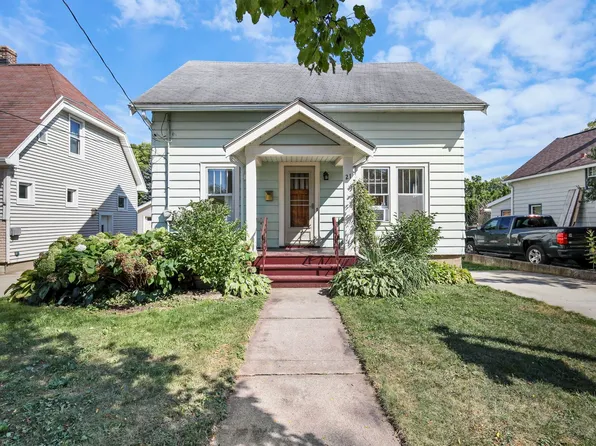 21 Wirth Ct, Madison, WI 53704