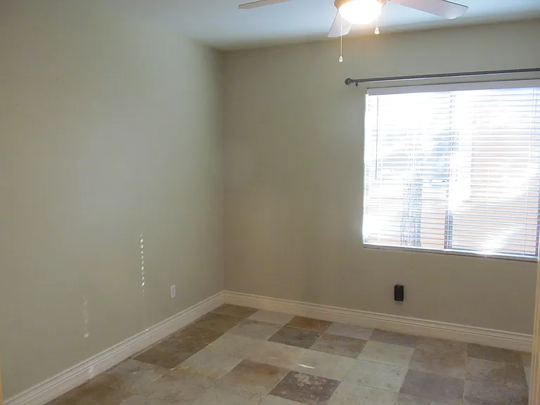 343 Center Green Dr — Photo 7