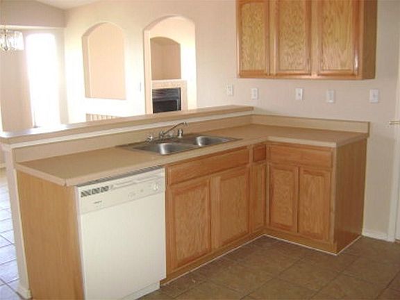 2nd image of 12900 Tierra Salas