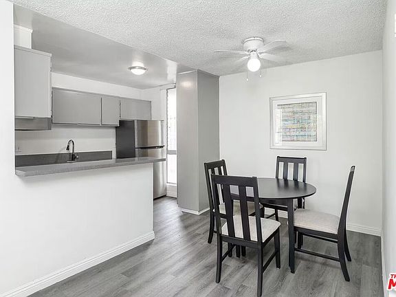 4th image of 1208 W Adams Blvd #17