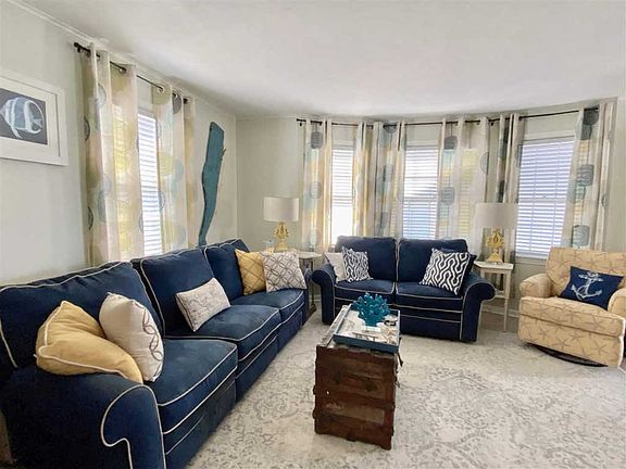 5th image of 600 Pleasure Ave APT 2