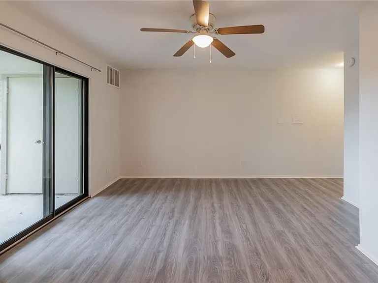 2500 Burleson Rd #614 — Photo 3