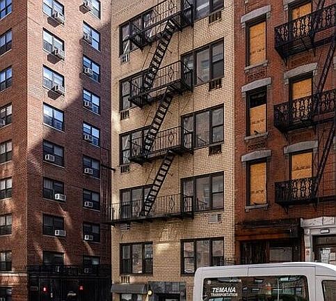 2nd image of 406 E 63rd St