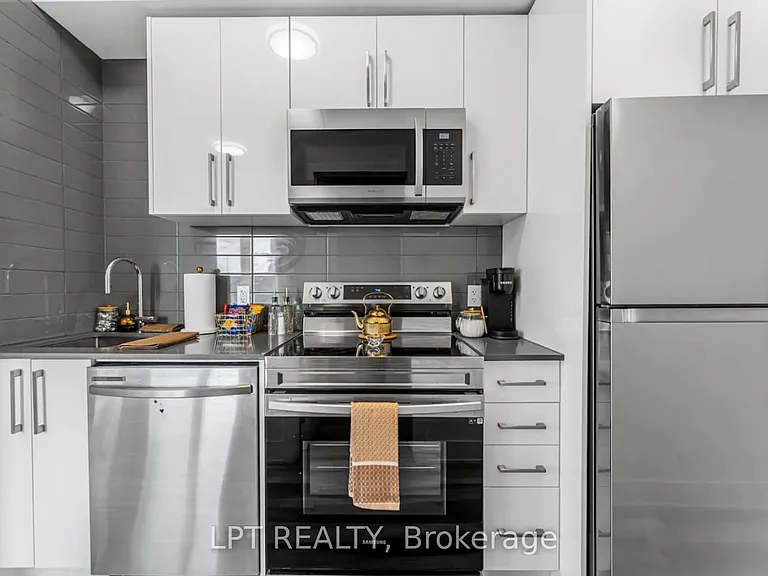 6065 McLeod Rd #213 — Photo 7