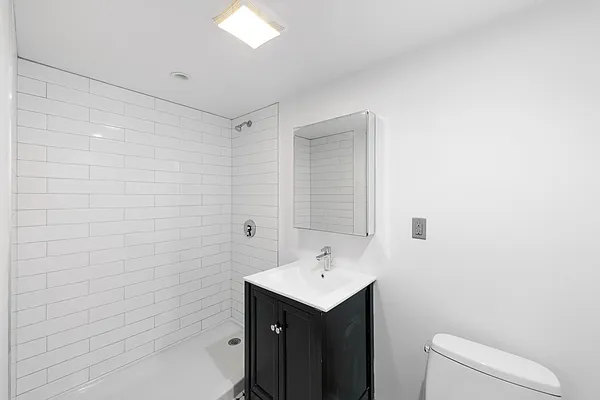 Rented by Compass | media 18