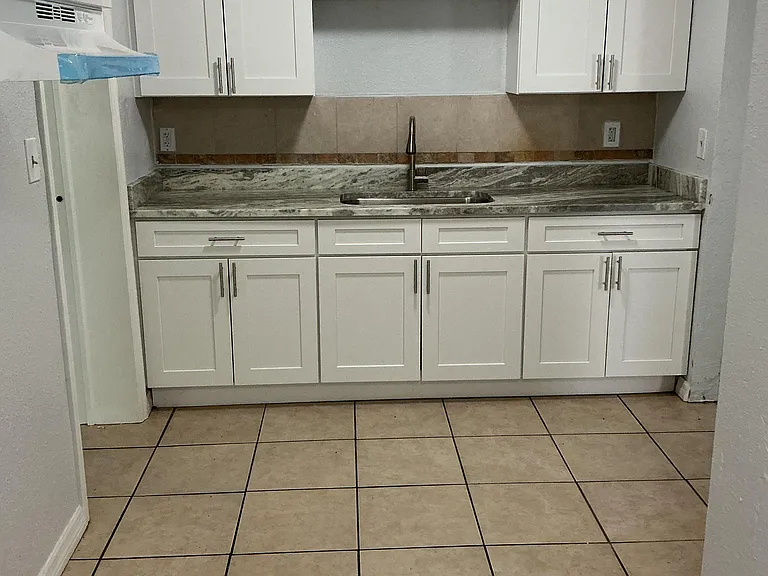 1408 Zenith Pl — Photo 6