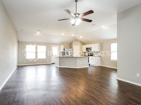 4th image of 6540 Chalk River Dr