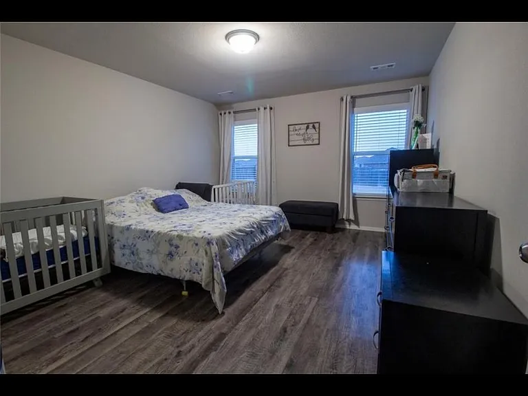4204 Lexington Ave — Photo 18
