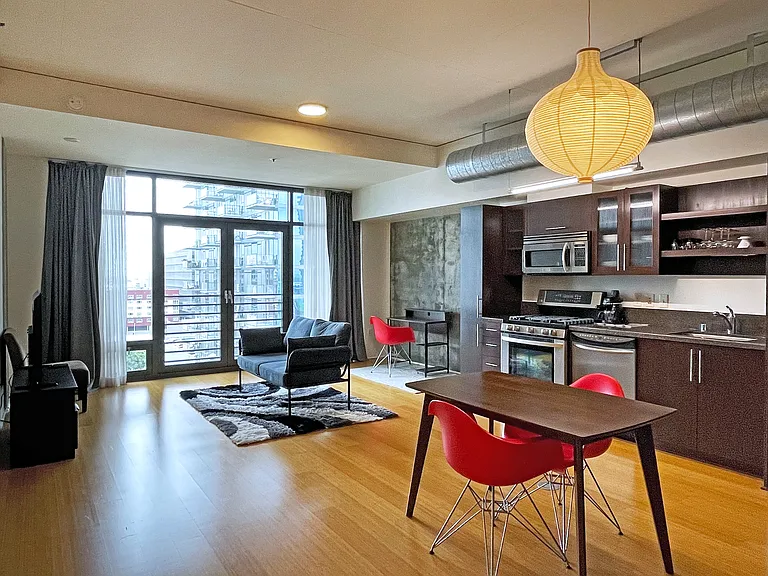 1111 S Grand Ave #1116 — Photo 1