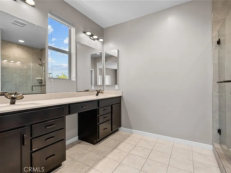 105 Red Brick Dr — Photo 24