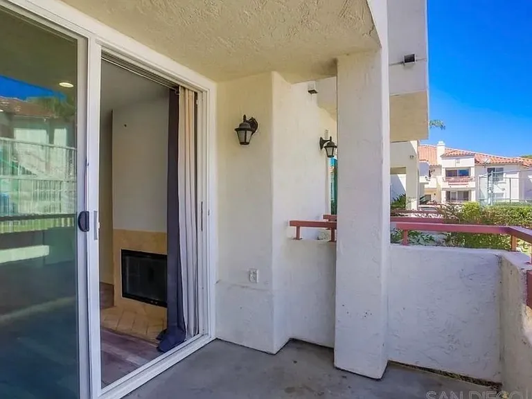 450 Stoney Point Way — Photo 22