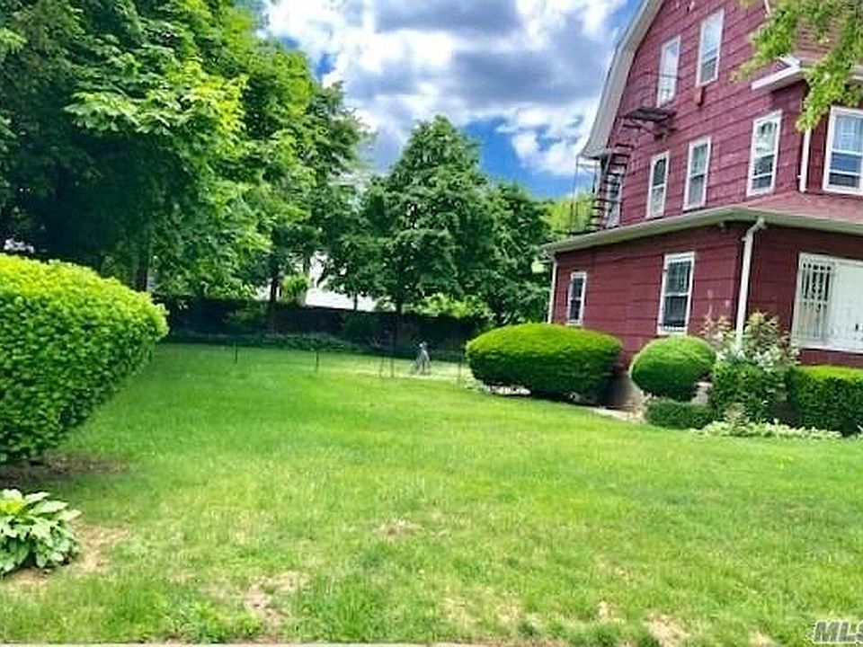 2nd image of 11-17 Bay Park Pl