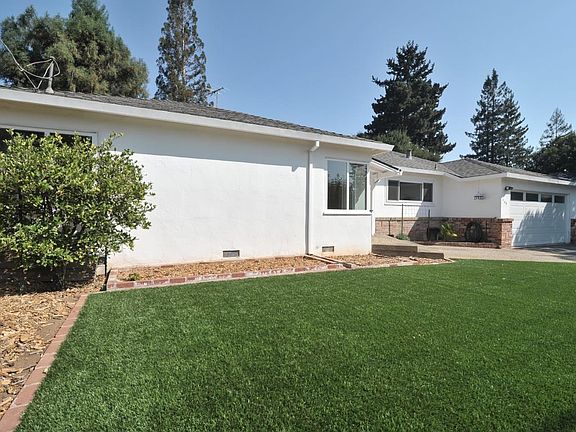 3rd image of 549 Arboleda Dr