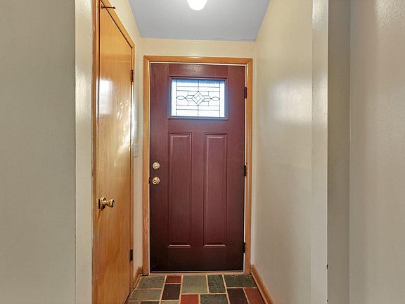 3rd image of 4246 Medway Ave