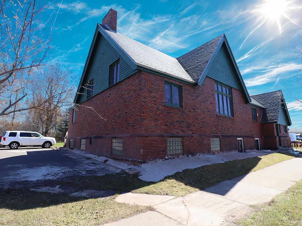 1st image of 620 3rd St W