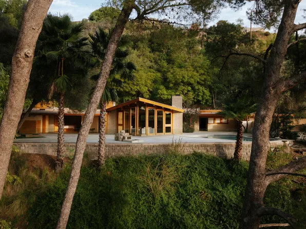 7302 Mulholland Dr, Los Angeles, CA 90046