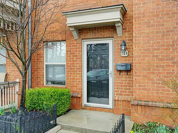 2nd image of 728 Park St #728