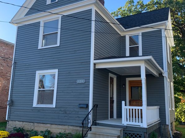 124 Riverside Ct