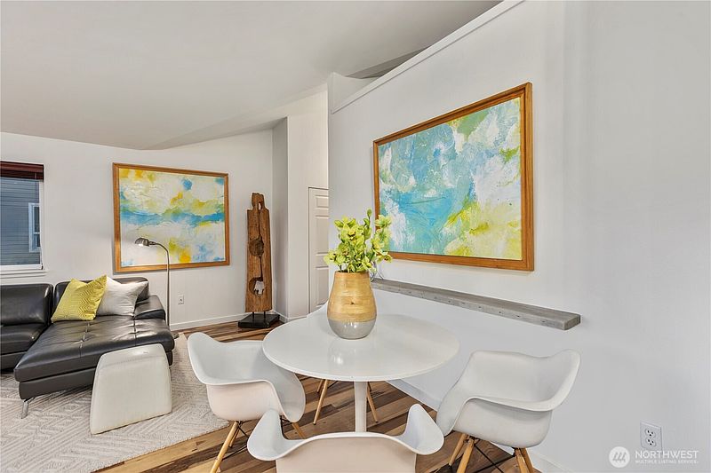 5th image of 524 6th Avenue W #407