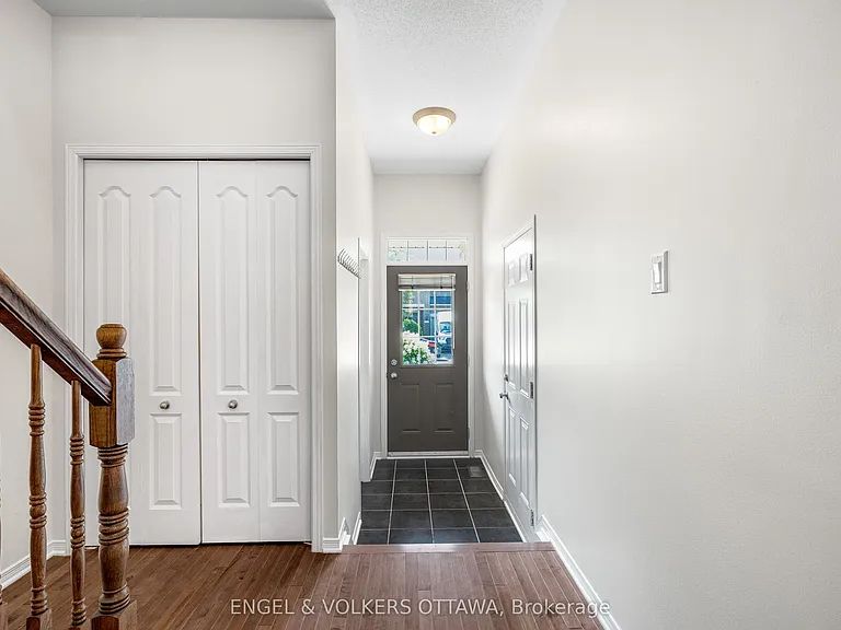 729 Nakina Way — Photo 6