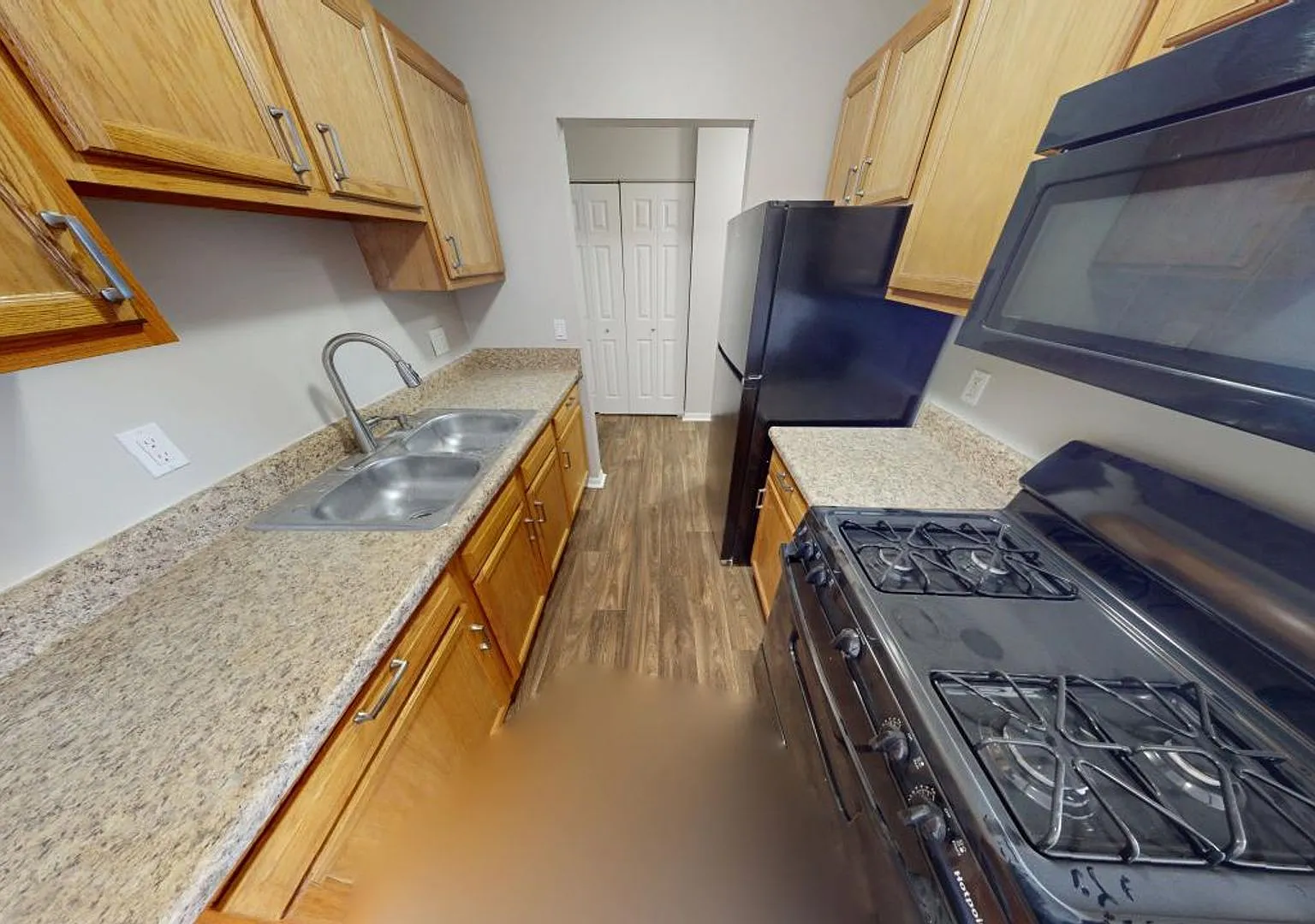 Hidden Pines Apartments — Photo 3