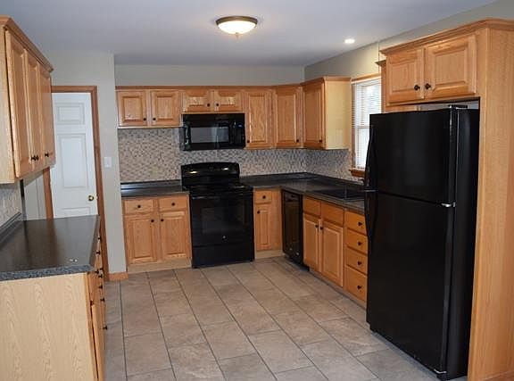 2nd image of 3103 Westover Dr