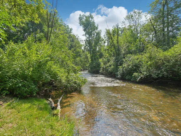 Rochester Square Apartments, 676 N Main St APT 303, Rochester, MI 48307